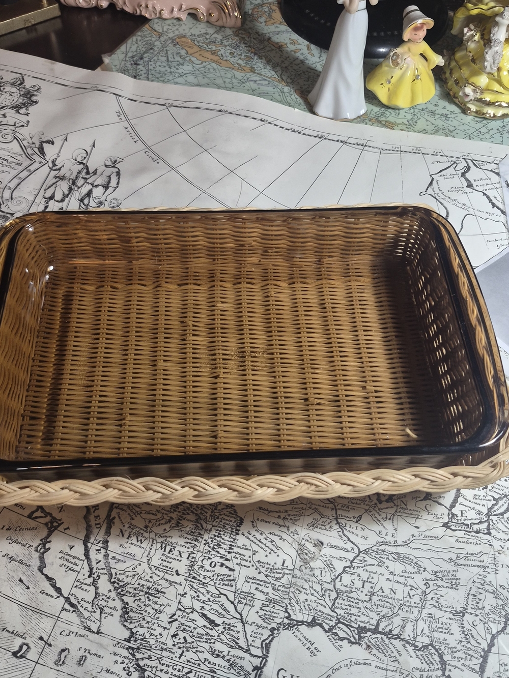 Pyrex Brown Woven-Style Rectangular Glass Storage Dish With DISH